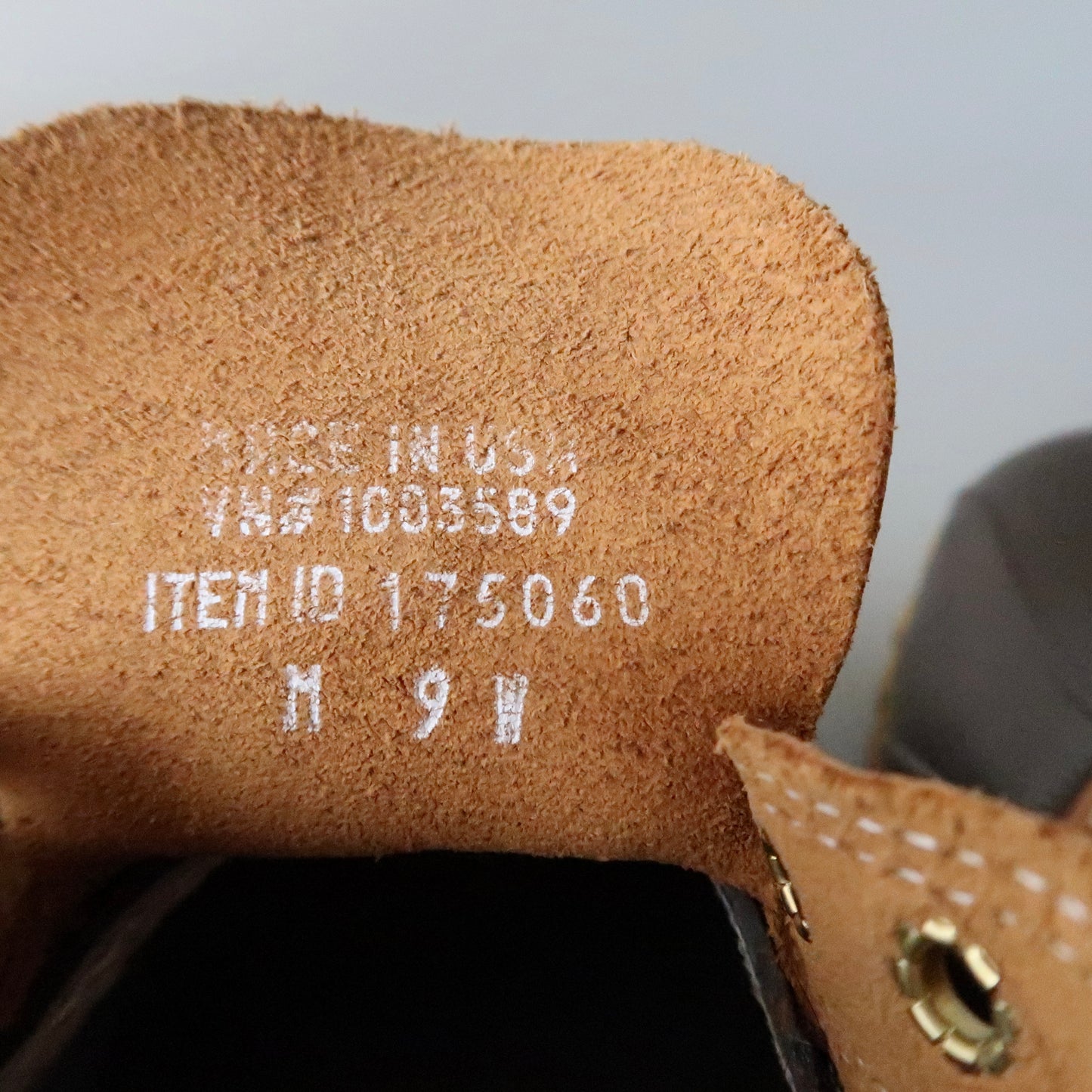 LLBean Maine Hunting Boots Low Top, size US9W