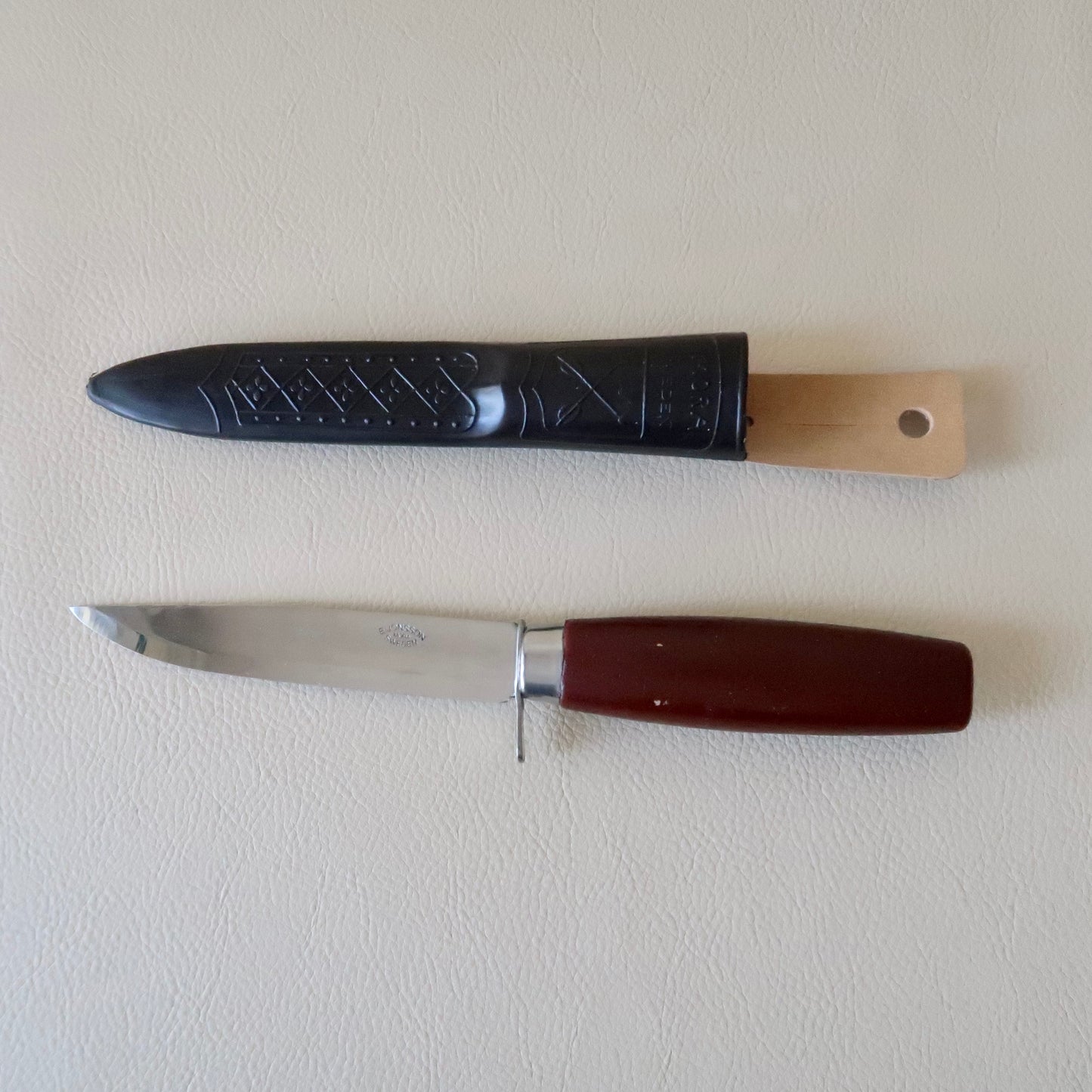 E. JONSSON Classic Work Knife with Finger Guard, 11cm blade