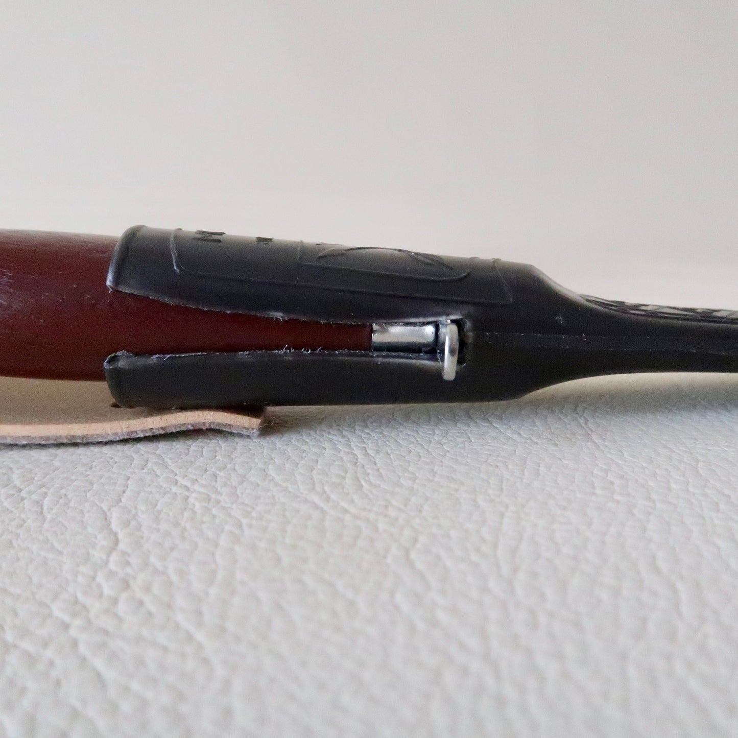 E. JONSSON Classic Work Knife with Finger Guard, 11cm blade